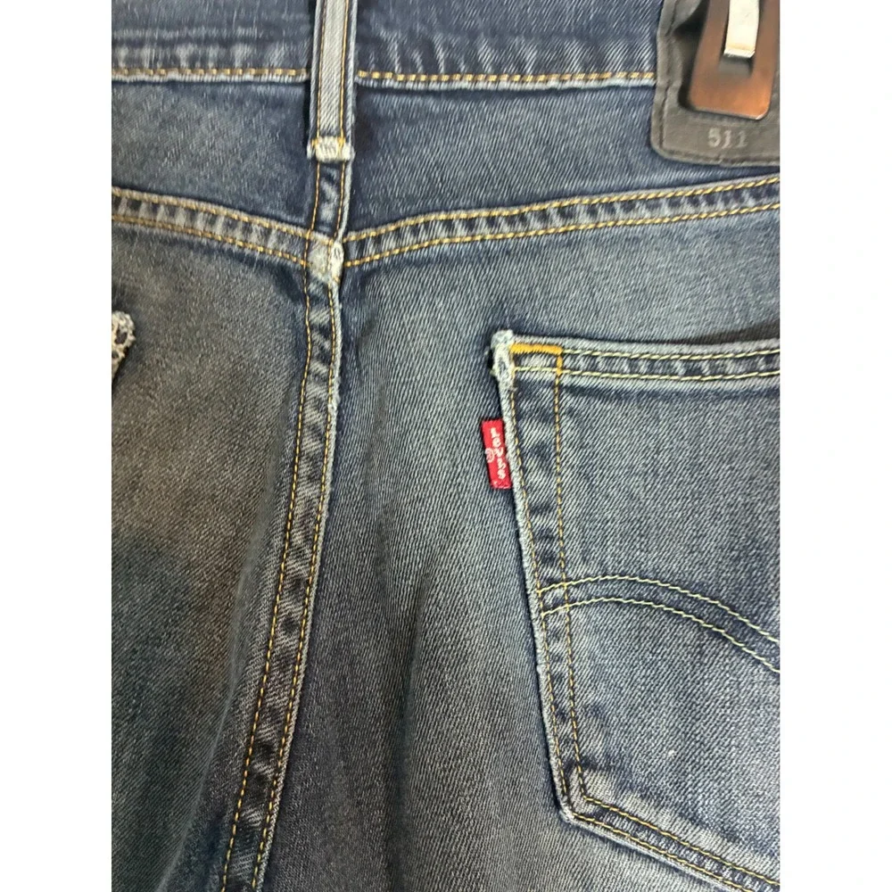 Levis 511 Slim Fit Jeans Mens 33x32 Blue Distressed Denim Pants 0436
